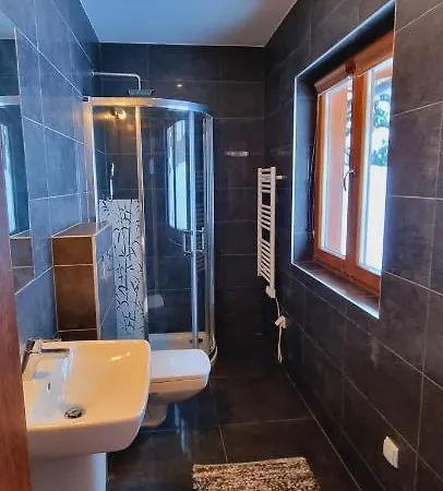 Miedzy Dolinami Apartment